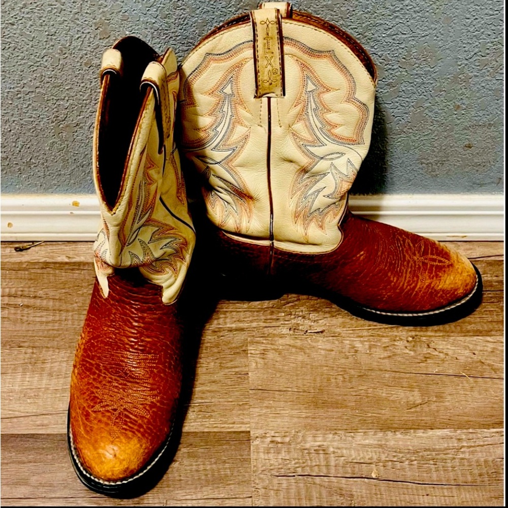 Tony Lama round toe